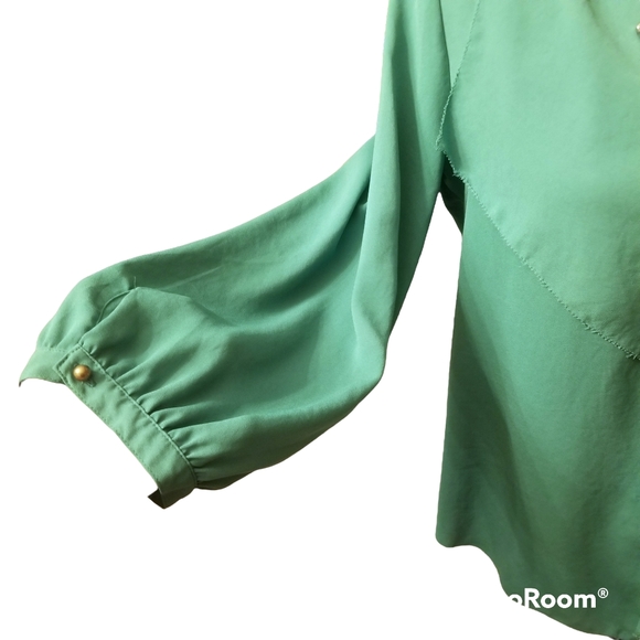 Maeve by Anthropologie Green Ruffle Blouse - Size 8 - Picture 7 of 16